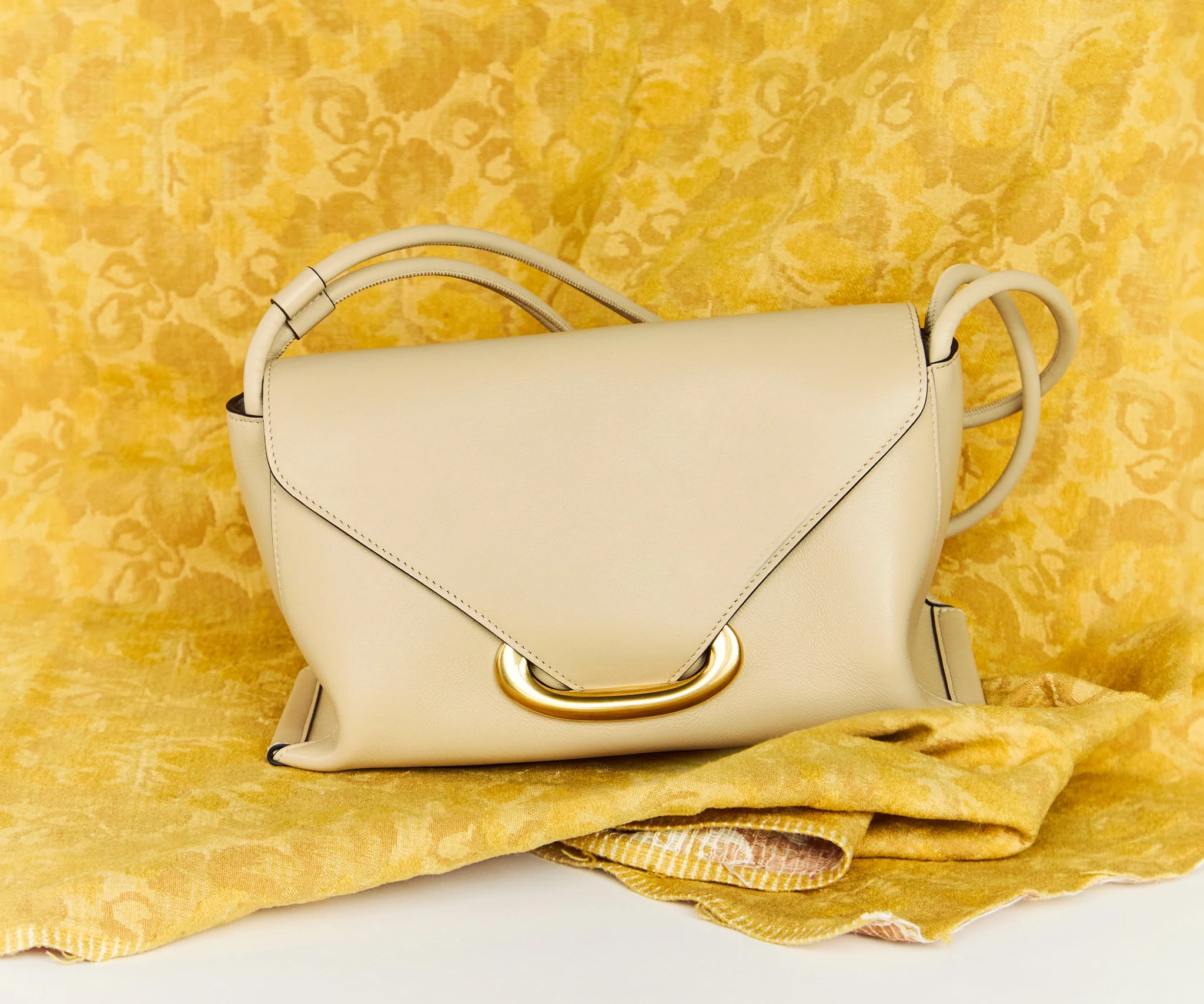 Modern Elegance, Unexpected Dimensions